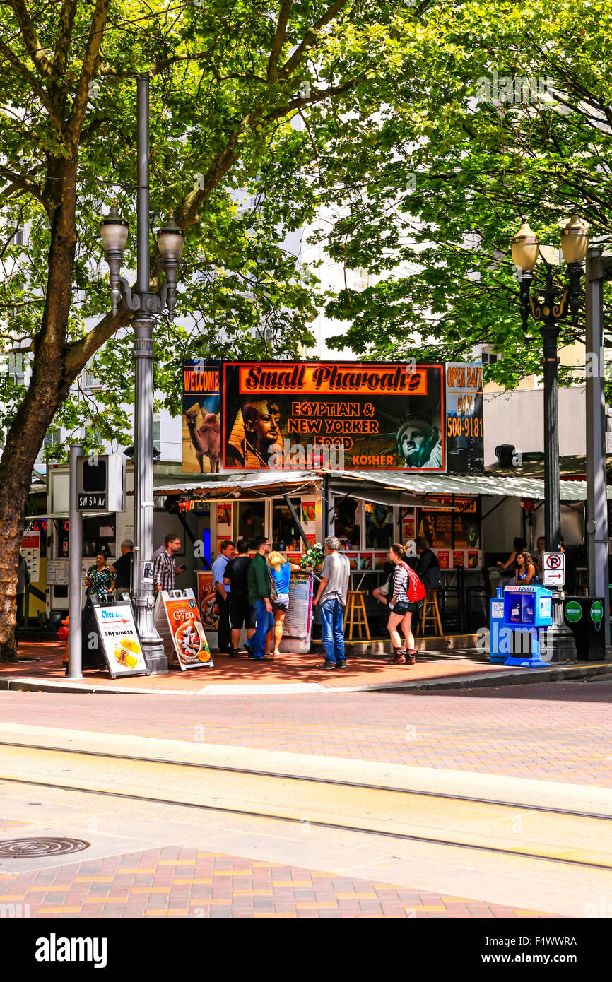 Alcuni dei 500 fast food i produttori che offrono una selezione diversificata nella città di Portland Oregon Foto Stock