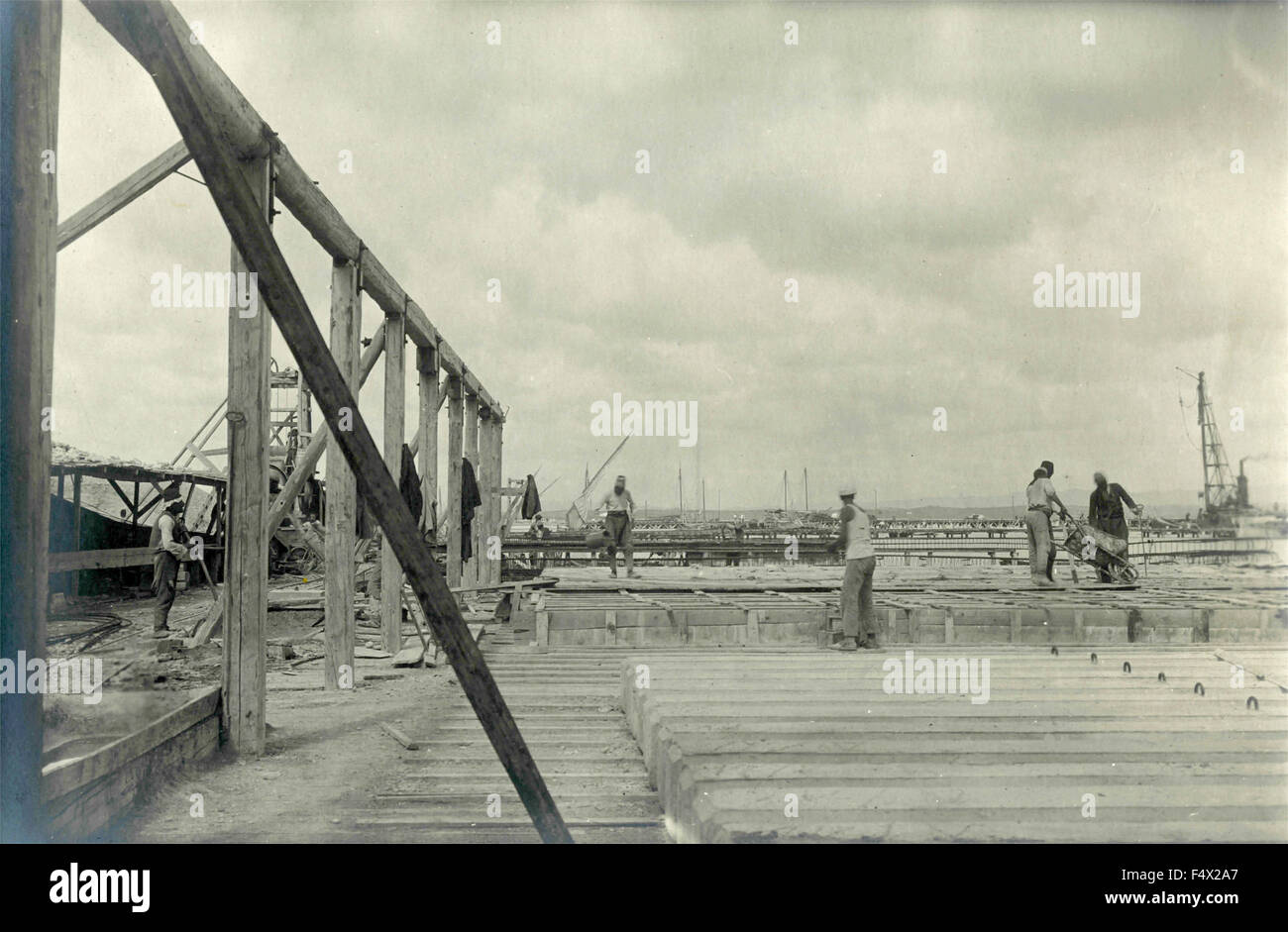 La costruzione del porto di Durazzo, Albania Foto Stock