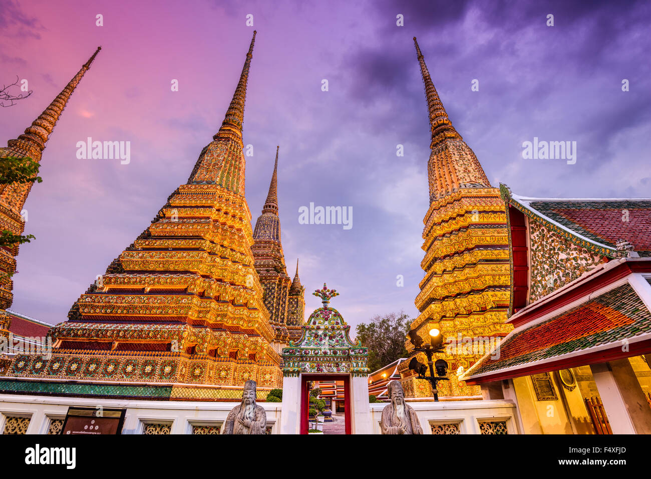 Wat Pho tempio a Bangkok, in Thailandia. Foto Stock