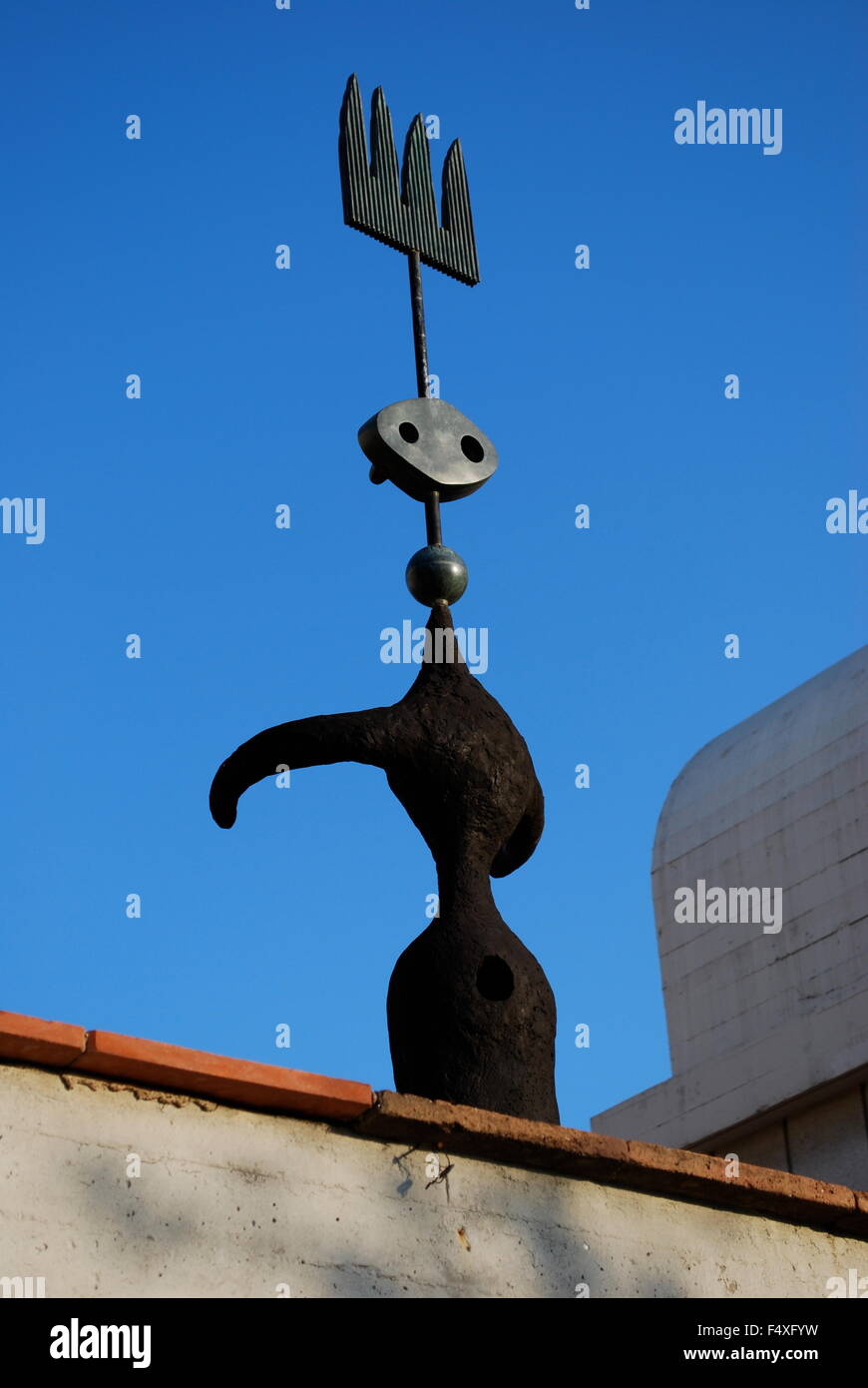 Joan miro sculpture immagini e fotografie stock ad alta risoluzione - Alamy