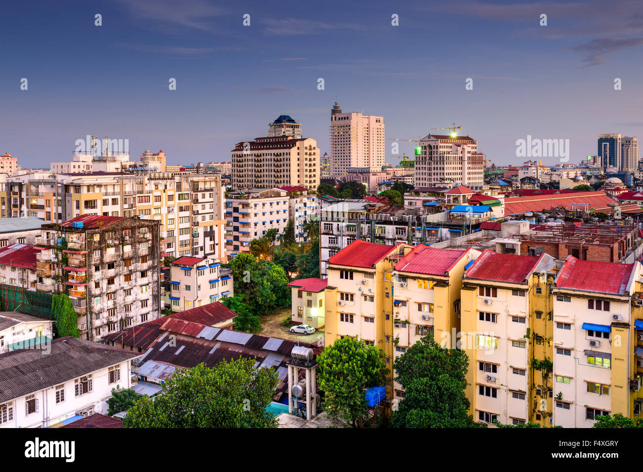 Yangon, Myanmar downtown skyline della citta'. Foto Stock