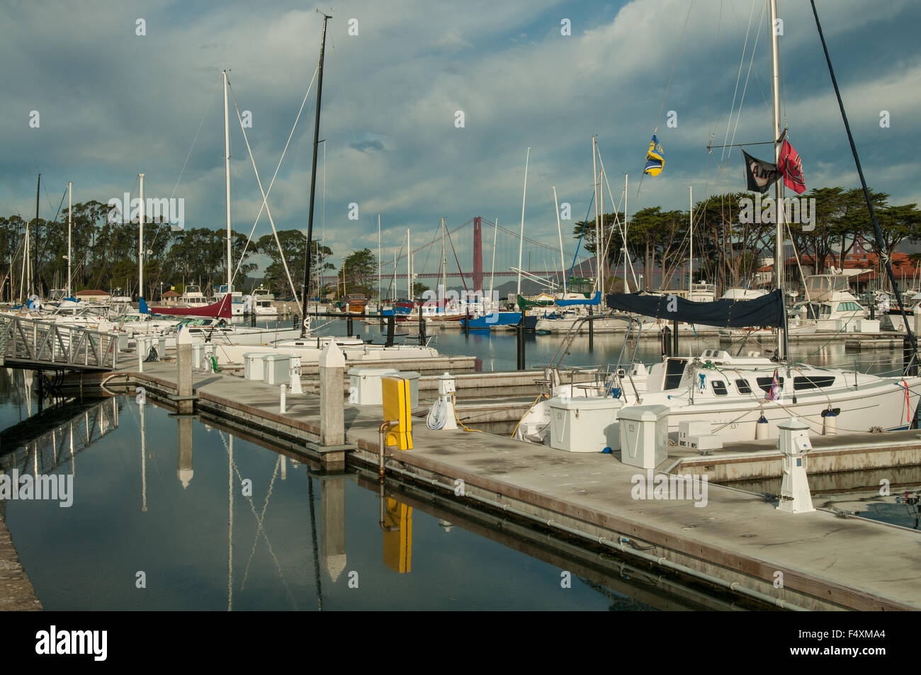 Le piccole imbarcazioni porto Marina di San Francisco, California, Stati Uniti d'America Foto Stock