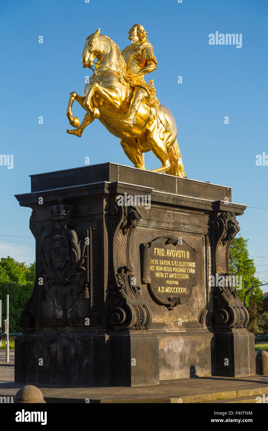 Golden horseman, statua equestre del Sassone elettore e re polacco Augusto il Forte, Neustädter Markt, Dresden-Neustadt Foto Stock