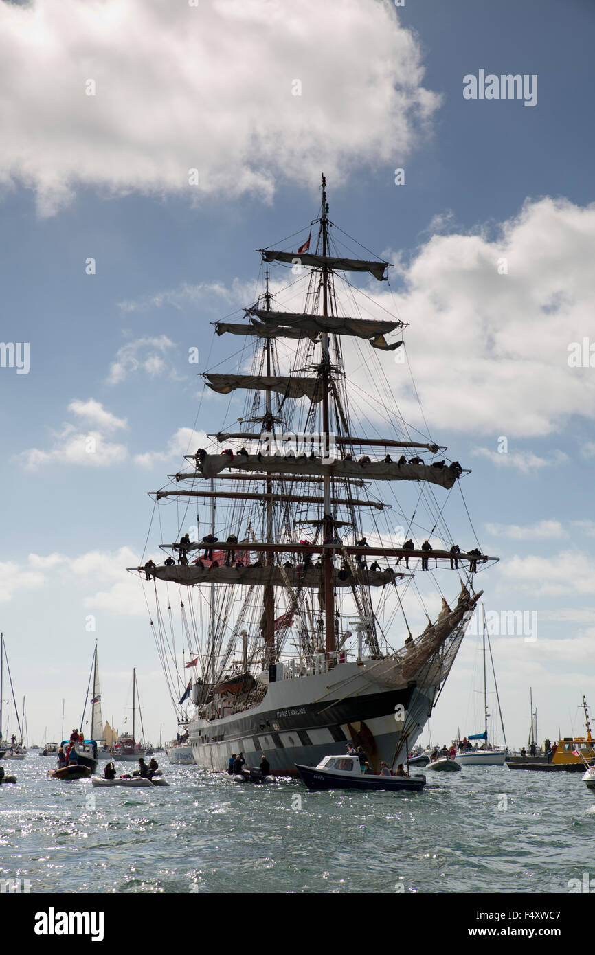 Tall Ships; issare le vele regata; Falmouth 2014; Cornovaglia; Regno Unito Foto Stock