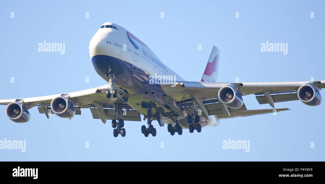 British Airways Boeing 747 jumbo getto G-CIVH venuta in terra a Londra Heathrow Airport LHR Foto Stock