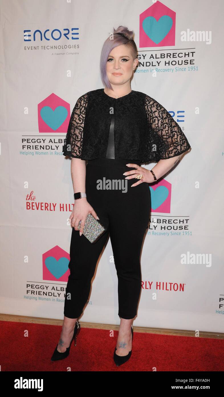 Beverly Hills, CA. 24 ott 2015. Kelly Osbourne presso gli arrivi di Peggy Albrecht casa accogliente 26th Annual Awards Luncheon, il Beverly Hilton Hotel di Beverly Hills, CA 24 ottobre 2015. Credito: Elizabeth Goodenough/Everett raccolta/Alamy Live News Foto Stock