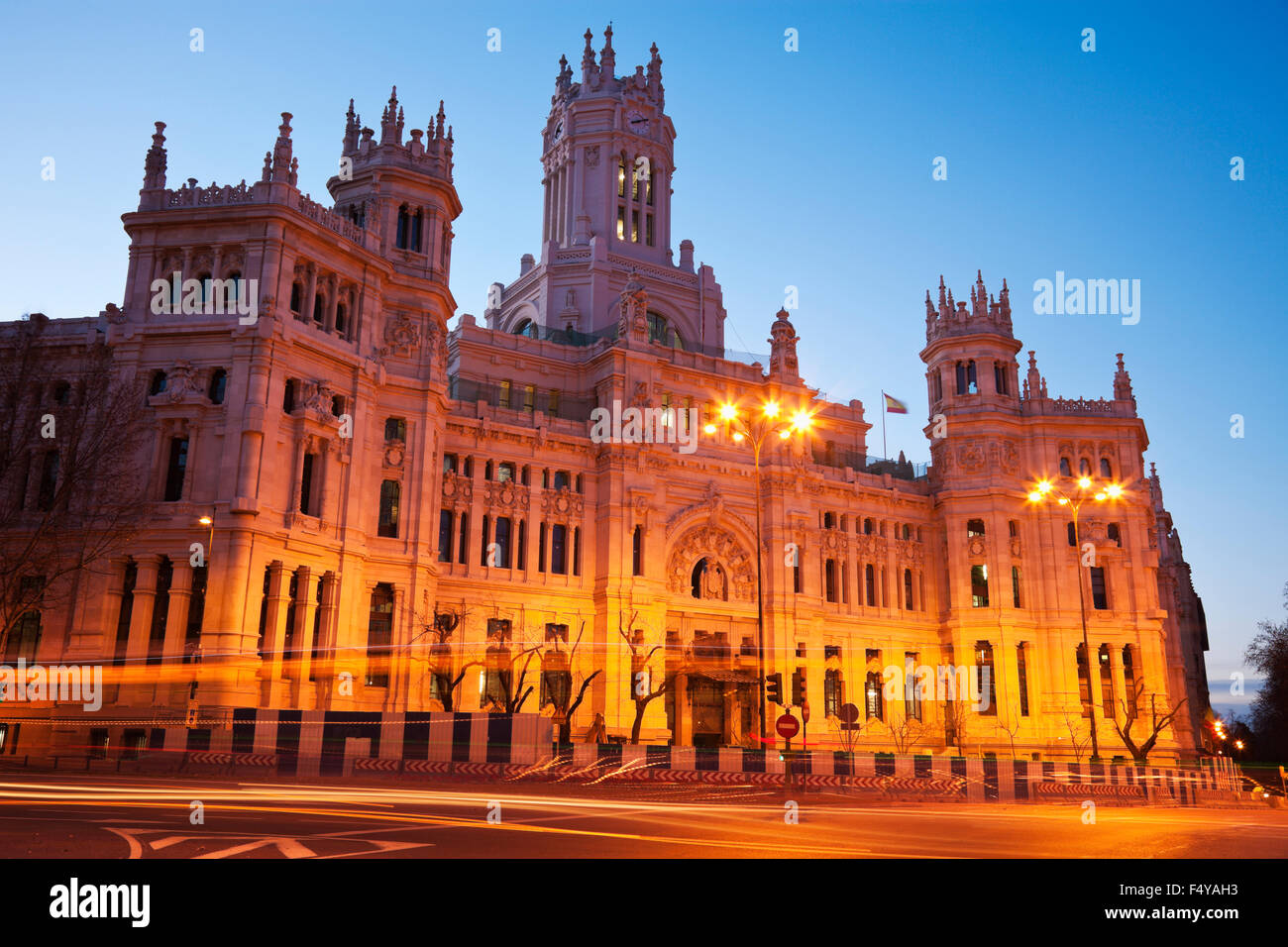 Sunrise dal Palacio de Comunicaciones a Madrid, Spagna Foto Stock