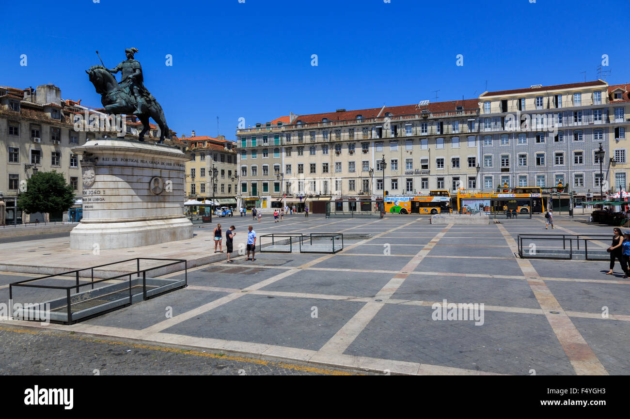Statua di re Jos I sulla piazza del Commercio (Praca do Comercio) a Lisbona Portogallo Foto Stock