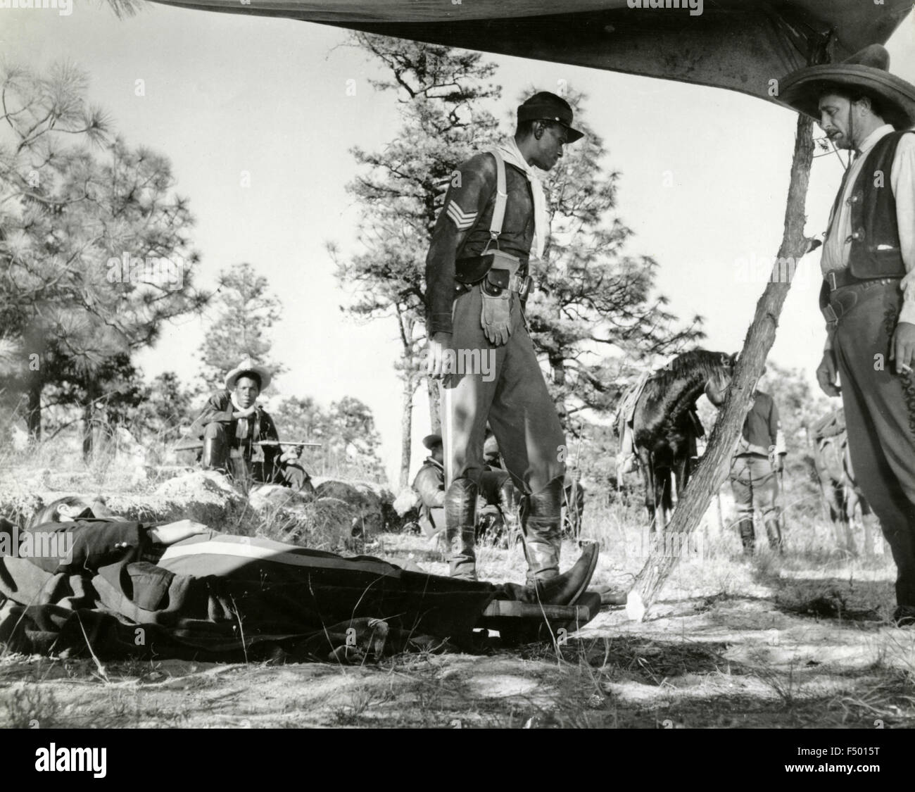 L'attore americano Robert Mitchum in una scena del film "Il meraviglioso paese" Foto Stock