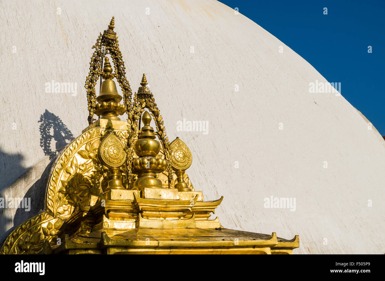 Dettaglio di Swayambhunath Stupa, il tempio delle scimmie, alta sopra la città di Kathmandu Foto Stock