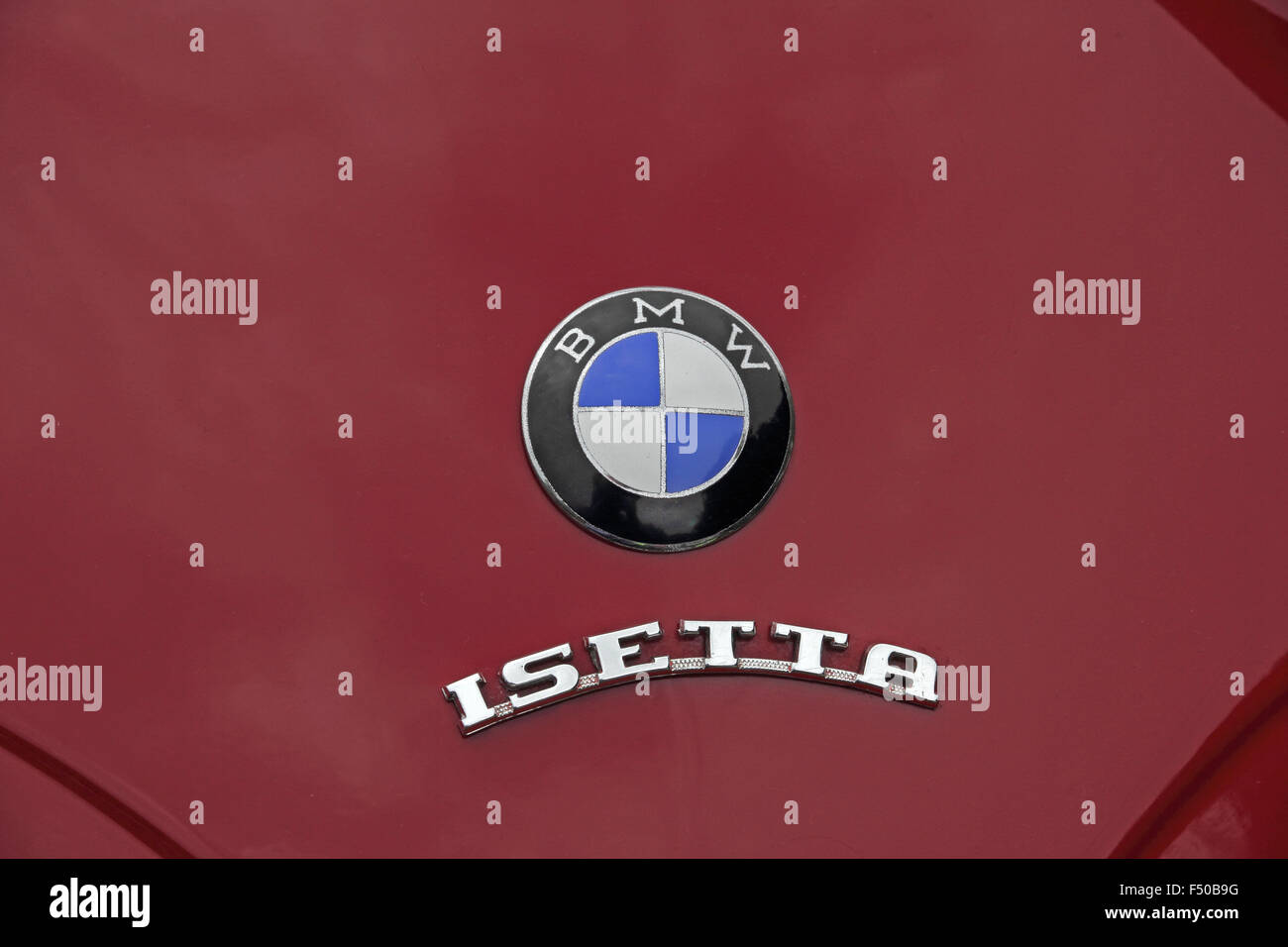 Badge nel 1957 BMW Isetta 3 wheeler bubble car Foto Stock