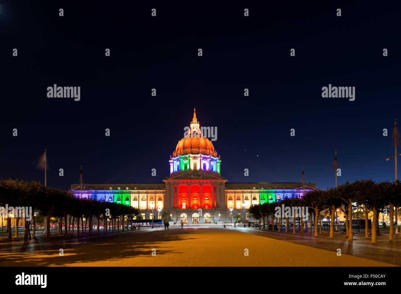 Scendete City Hall di San Francisco, California, Stati Uniti d'America, America del Nord Foto Stock