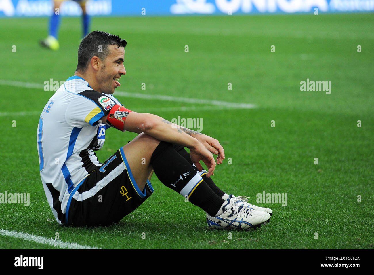 Udine, Italia. 25 ottobre, 2015. Udinese di avanti Antonio Di Natale il giubilo nel corso di italiano di Serie A TIM partita di calcio tra Udinese Calcio e Frosinone a Friuli Stadium il 25 ottobre 2015. Credito: Simone Ferraro/Alamy Live News Foto Stock