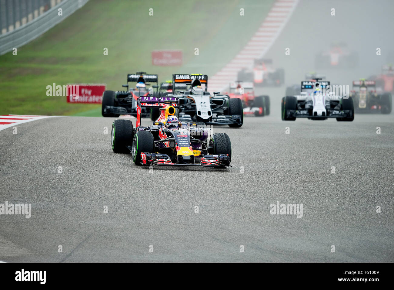 Austin, Texas, Stati Uniti d'America. 25 ott 2015. Daniel Ricciardo #03 con infiniti Red Bull Racing Team in azione al Gran Premio degli Stati Uniti, il circuito delle Americhe. Austin, TX. Mario Cantu/CSM Credito: Cal Sport Media/Alamy Live News Foto Stock