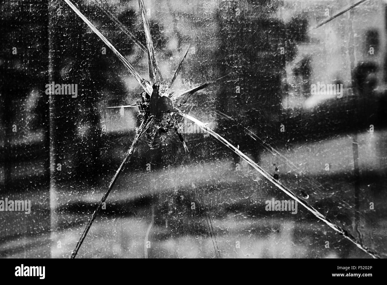 Sporco vetro rotto Foto Stock