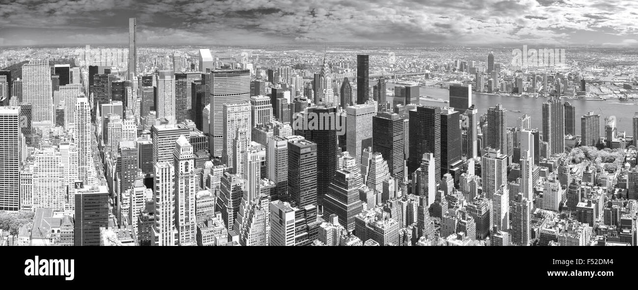 In bianco e nero di alta qualità vista panoramica di Manhattan, New York, Stati Uniti d'America. Foto Stock