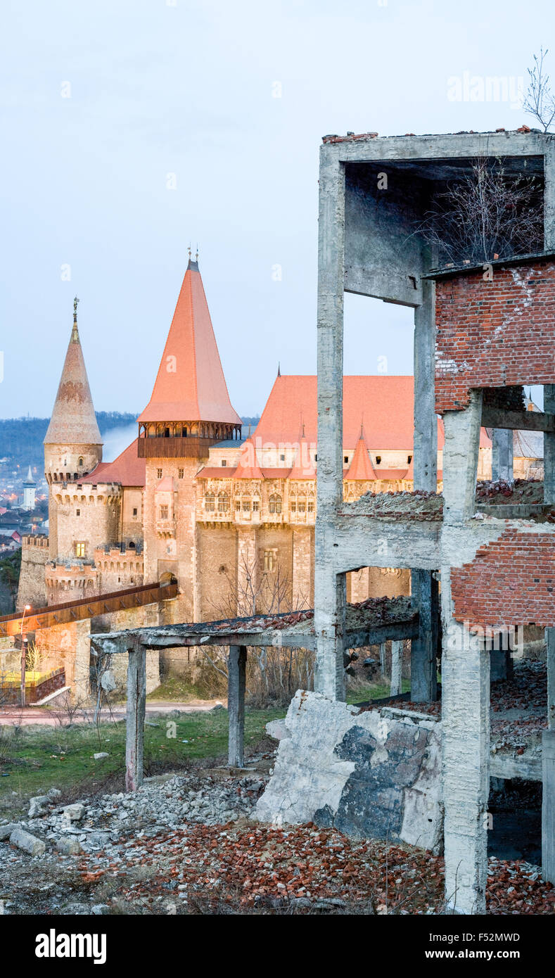 Si è creduto per essere il luogo dove Vlad III di Valacchia comunemente noto come Dracula è stato tenuto prigioniero si trova nella città di Hunedoara Foto Stock