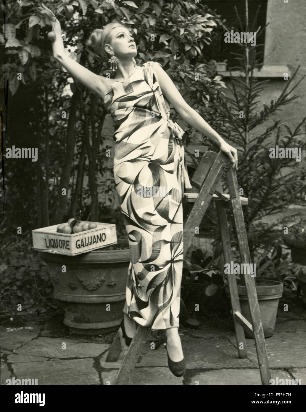 Pubblicità ladies moda abbigliamento , roma, Italia Foto Stock