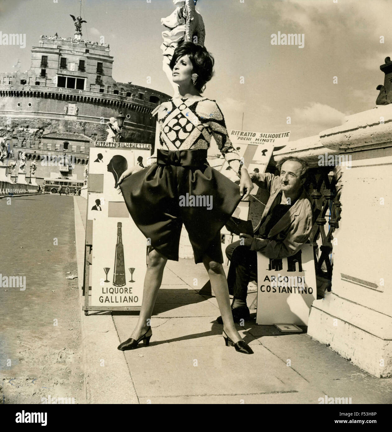 Pubblicità ladies moda abbigliamento , roma, Italia Foto Stock