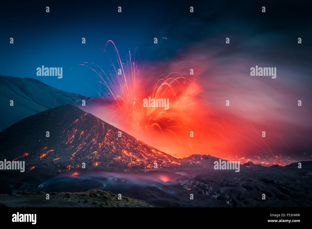 Cordon caulle volcanico, puyehue, eruzione 2011, Regione de los Rios, Cile. Lave in eruzione Foto Stock