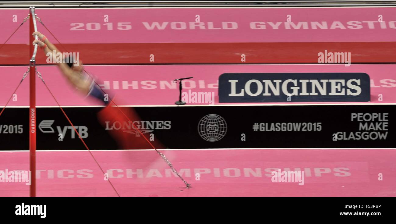 SSE idro, Glasgow, Scotland, Regno Unito. 26 ottobre, 2015. La barra orizzontale. 2015 FIG ginnastica artistica campionati del mondo. SSE idro. Glasgow. La Scozia. Regno Unito. 26/10/2015. Credito: Sport In immagini/Alamy Live News Foto Stock