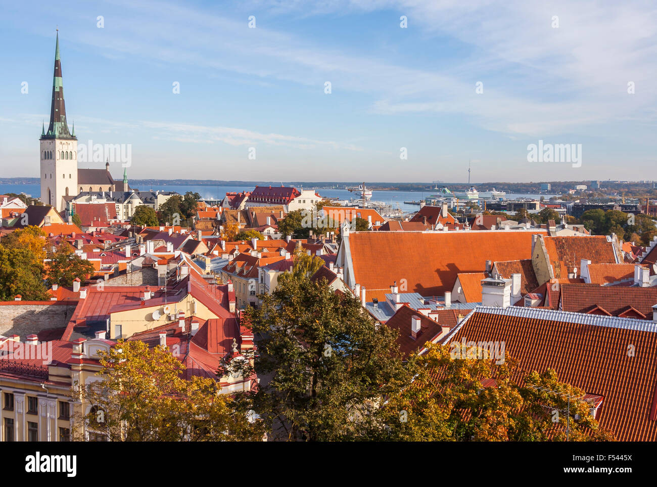Autunno Cityscape di Tallinn Città Medievale Foto Stock