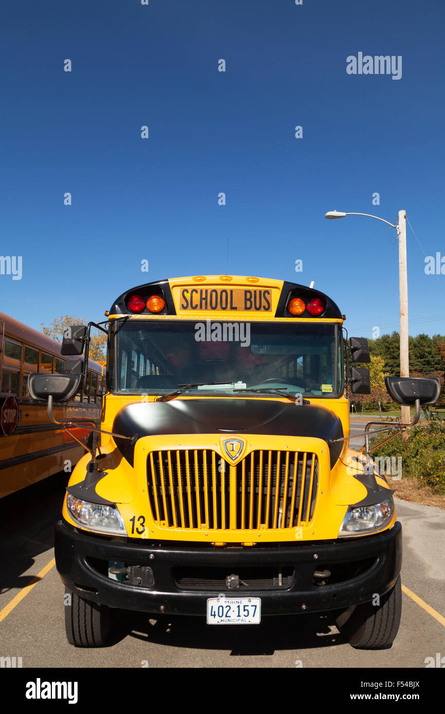 Scuola bus USA; Yellow American School bus, fronte, Maine USA Foto Stock