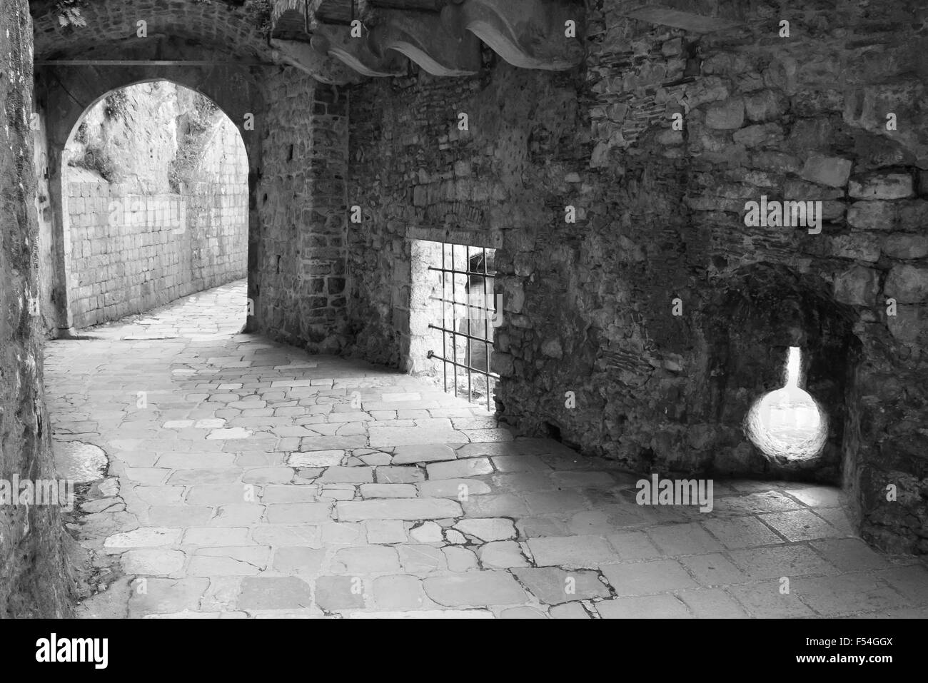 L'ingresso alla città vecchia di Kotor Foto Stock