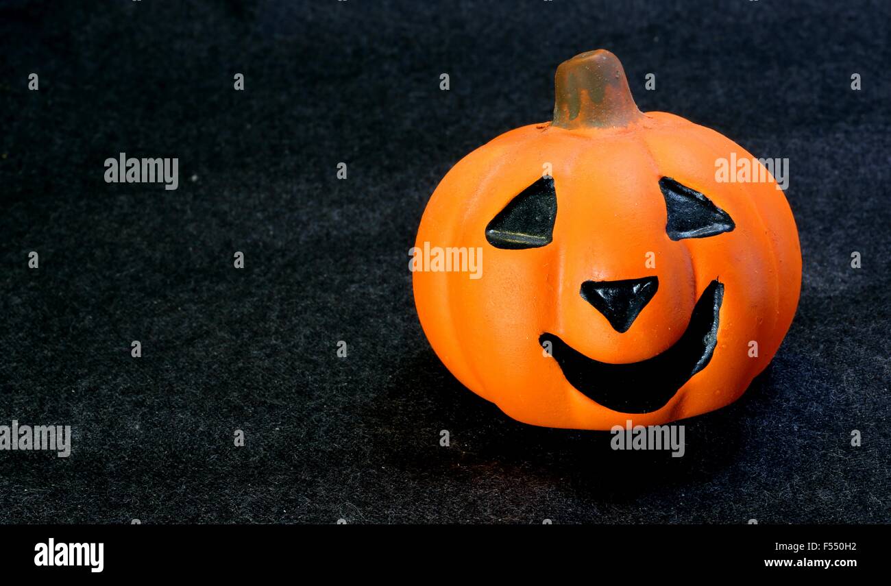 Orange jack o lantern uno dei simboli di Halloween Foto Stock