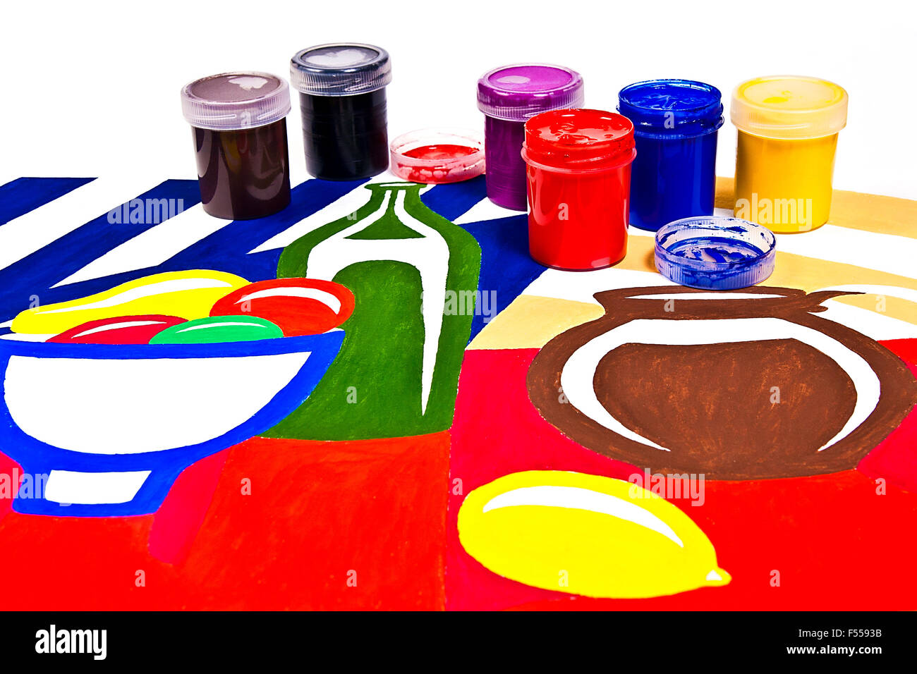 Bottiglie con gouache vernici per pitture artistiche.originale pittura artistica di vita ancora sullo sfondo. Foto Stock