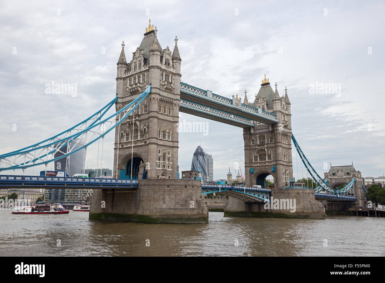 Il Tower Bridge di Londra Foto Stock