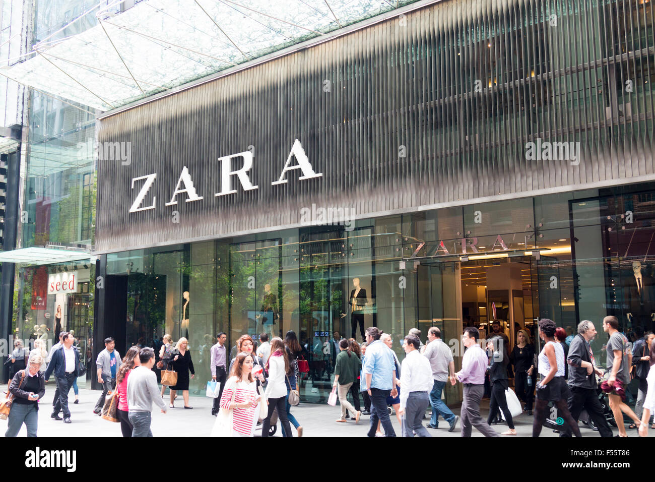Rivenditore spagnolo Zara negozio di abbigliamento in Pitt Street,centro di Sydney, Australia Foto Stock