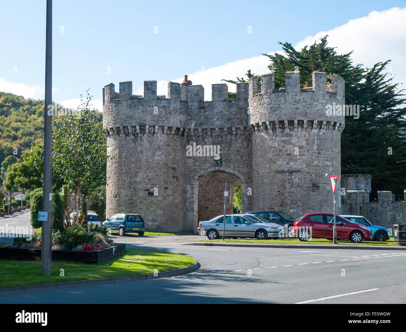 Ingresso principale del castello Gwrych Abergele Wales UK Foto Stock