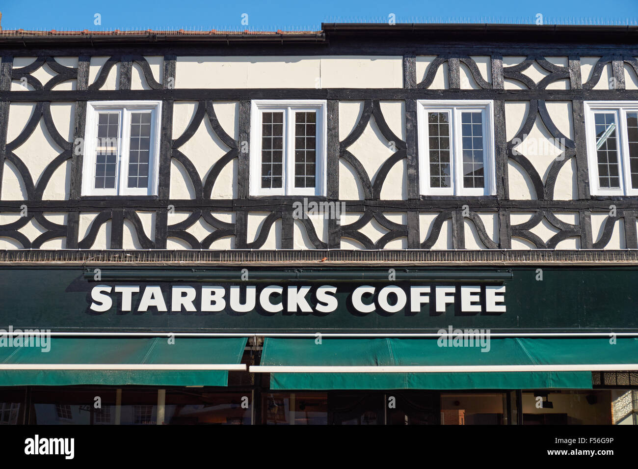 Caffè Starbucks Cafe a Hitchin England Regno Unito Regno Unito Foto Stock