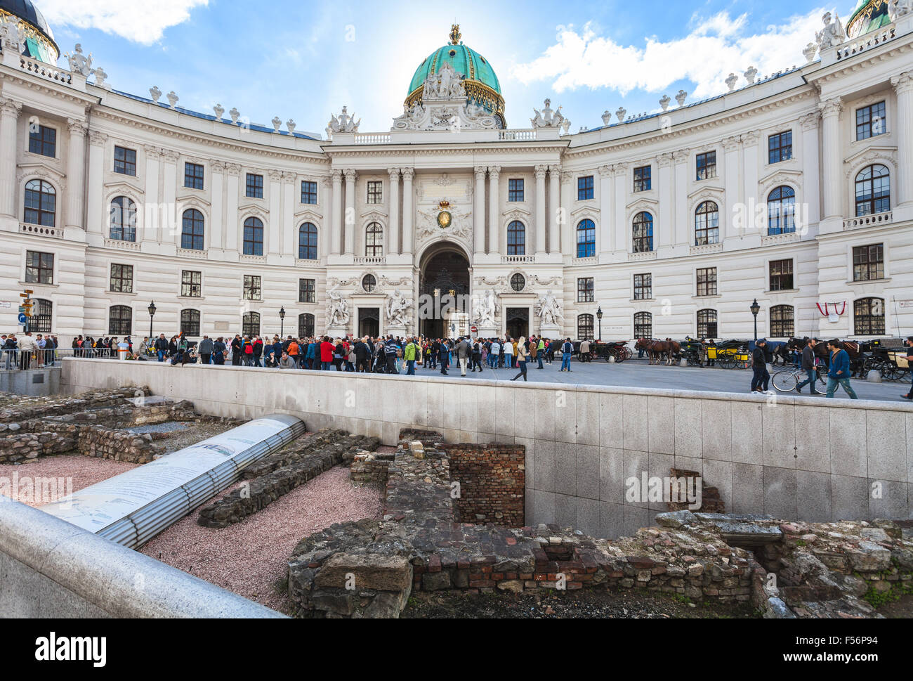 VIENNA, Austria - 27 settembre 2015: la rovina di antico campo militare romano a Vindobona insediamento celtico sulla Michaelerplatz squar Foto Stock