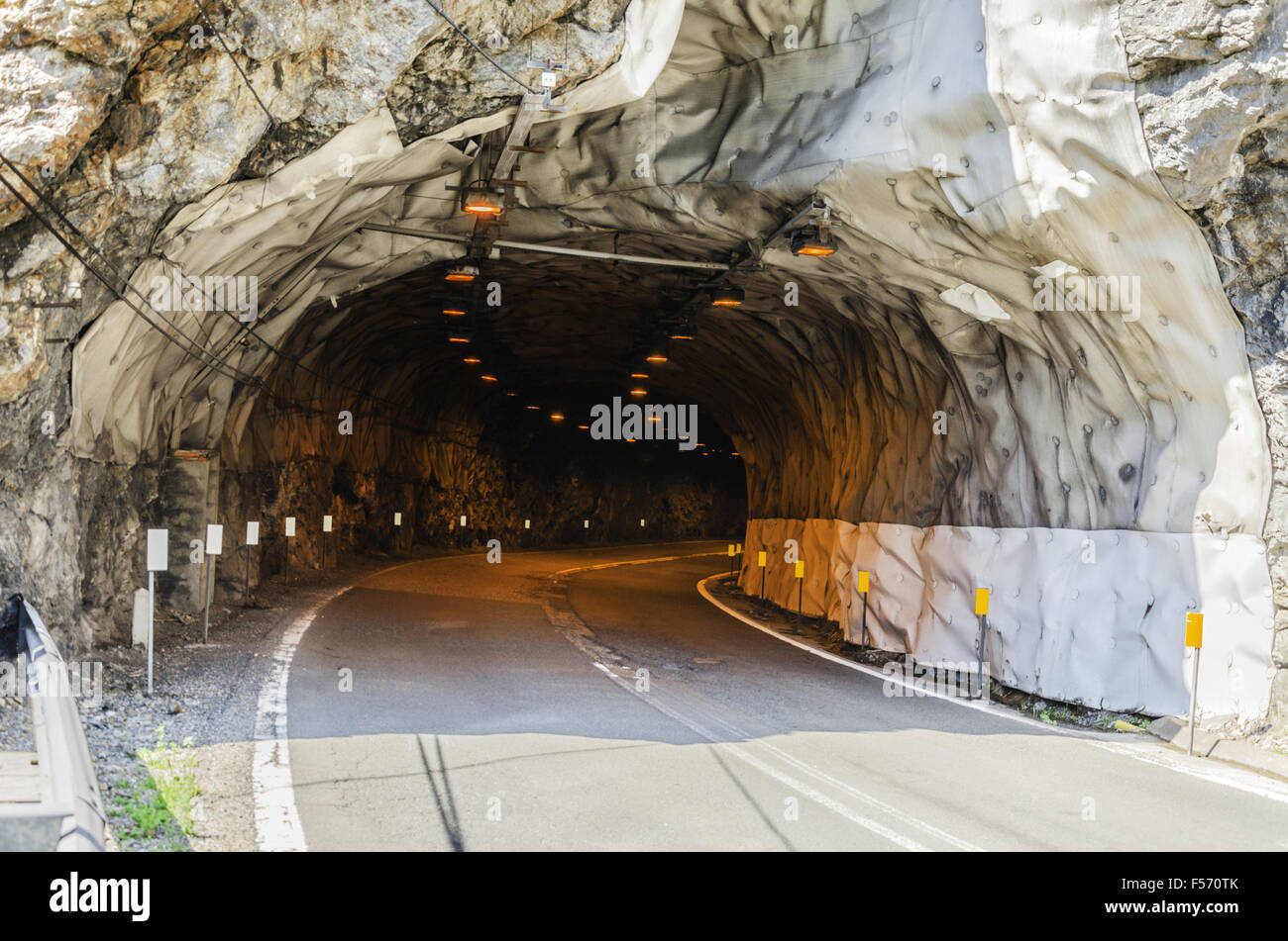 Entrando dentro il tunnel in Francia Foto Stock