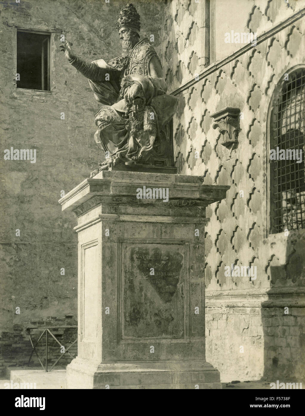 Un monumento di papa Giulio III, Perugia, Italia Foto Stock