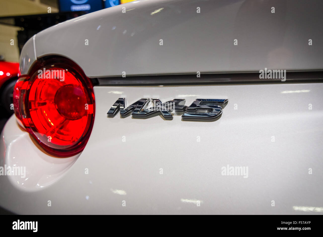 Berlino - 04 settembre 2015: frammento di un roadster Mazda MX-5. Vista posteriore.radio internazionale mostra Berlino (IFA2015). Foto Stock