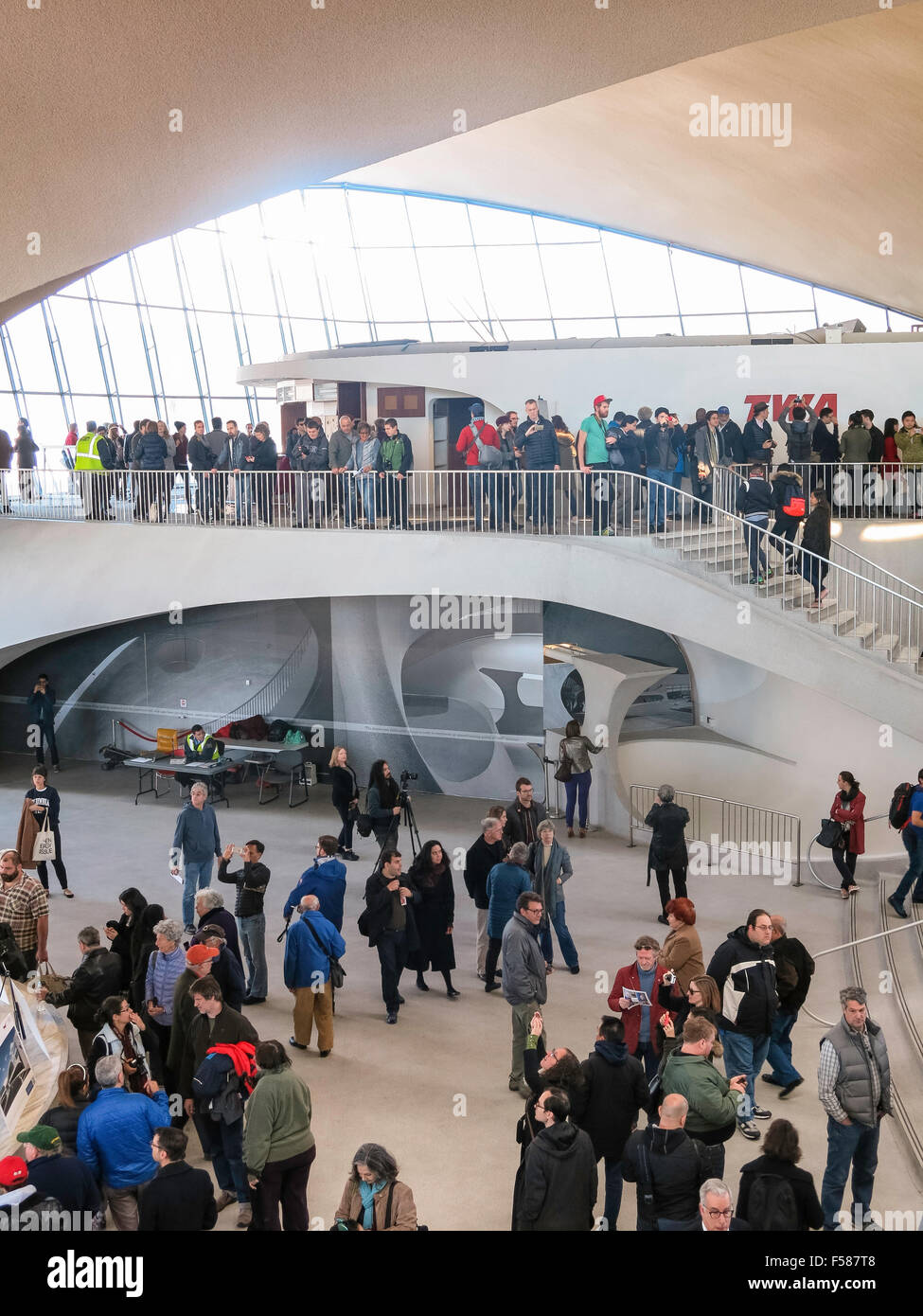 Lo storico TWA Flight Center dell'aeroporto internazionale John F. Kennedy è stato aperto come hotel nel maggio 2019, New York Foto Stock