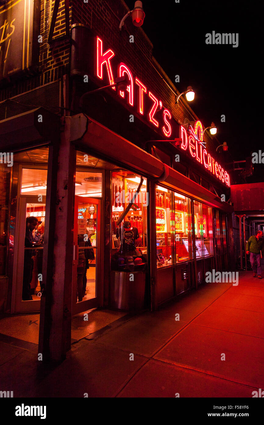 Katz's Deli, un delicatessen diner sul Lower East Side di New York City, Stati Uniti d'America. Foto Stock