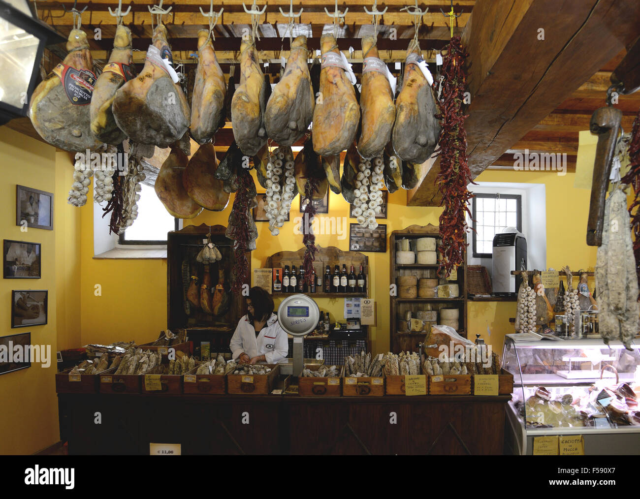 Salumeria italiana interno Foto Stock
