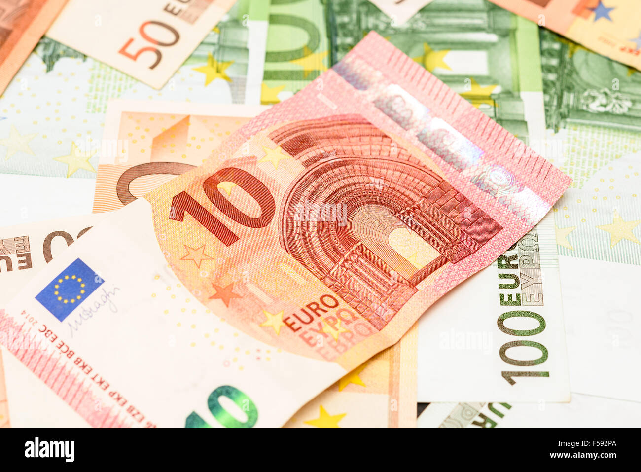 Dieci euro banconota in Euro Bills sfondo Foto Stock