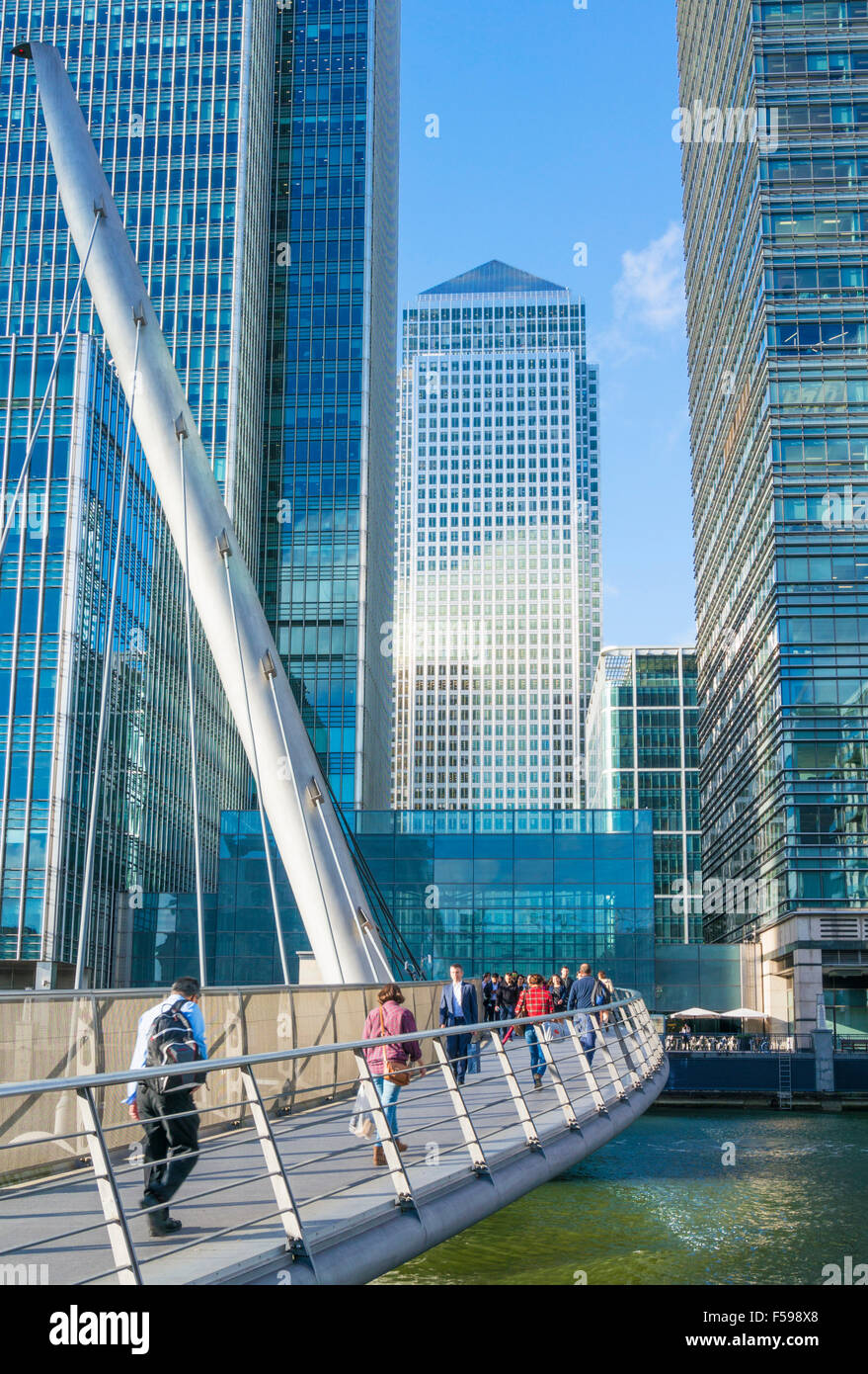 Canary Wharf grattacieli CBD quartiere delle banche e della finanza Docklands Londra Inghilterra REGNO UNITO GB EU Europe Foto Stock