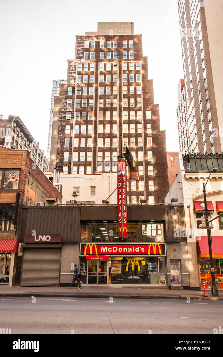 McDonald's 974 6th Ave New York City, Stati Uniti d'America. Foto Stock