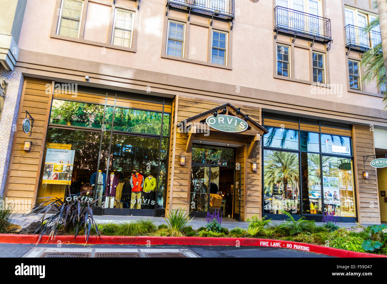Un Orvis negozio di abbigliamento a Santana Row shopping mall in San Jose  California USA Foto stock - Alamy