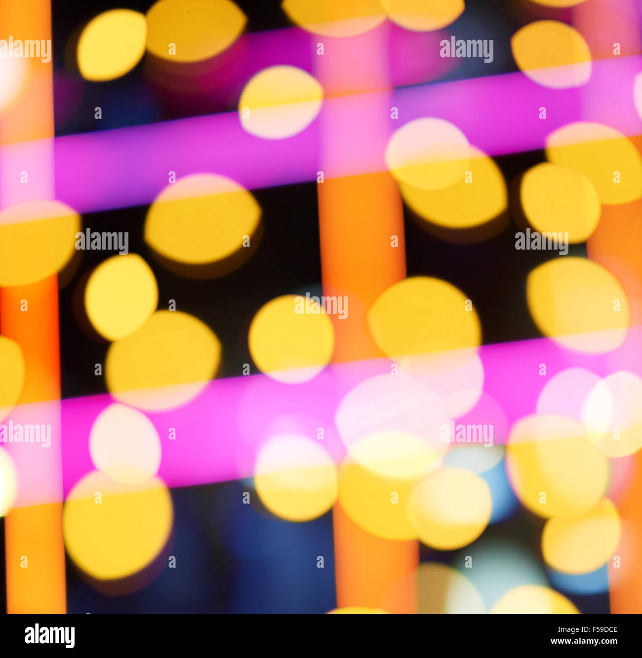 Di notte le luci della città abstract blur sullo sfondo Foto Stock