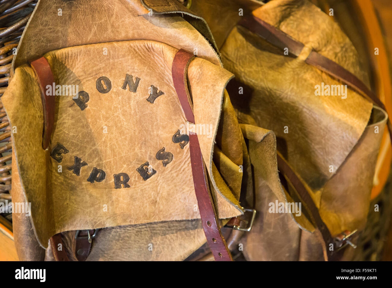 Pelle Vintage Pony Express Borse sottosella astratta. Foto Stock