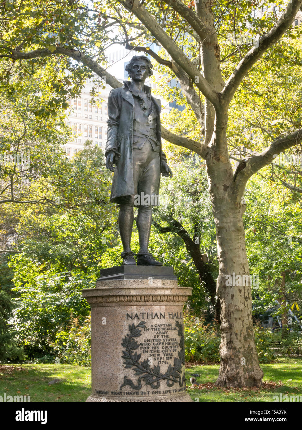 Nathan Hale Statua in City Hall Park, NYC Foto Stock