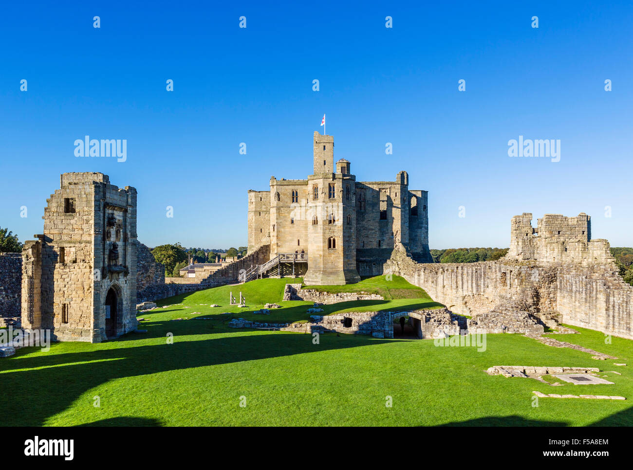Il castello di Warkworth, Warkworth, Northumberland, England, Regno Unito Foto Stock
