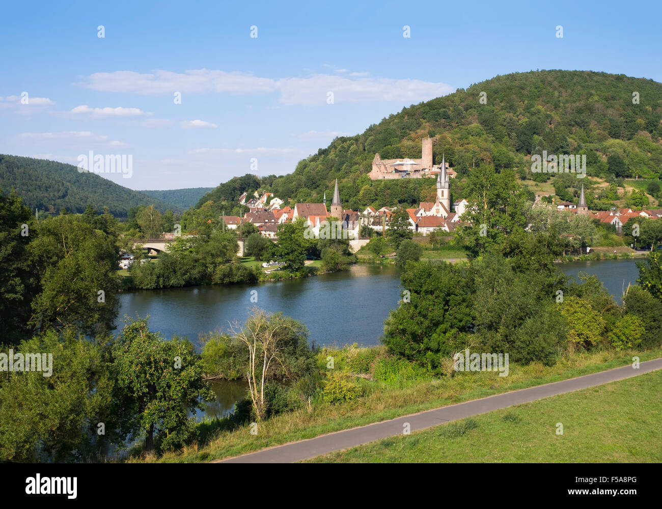 Il fiume principale a Gemünden am Main, Spessart, bassa Franconia, Franconia, Baviera, Germania Foto Stock